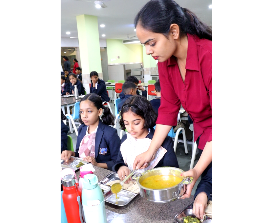 Untitled (9.14 x 9.14 cm) (Instagram Post (45)) (3)